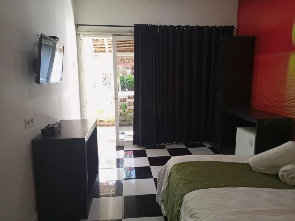 Sunset Sands Gili Air Exterior photo